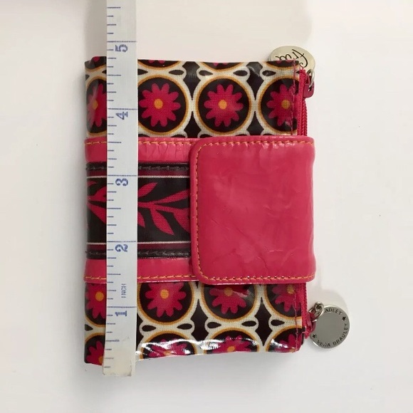 ✨ Frill by Vera Bradley Pink Geometric Wallet - Picture 6 of 7